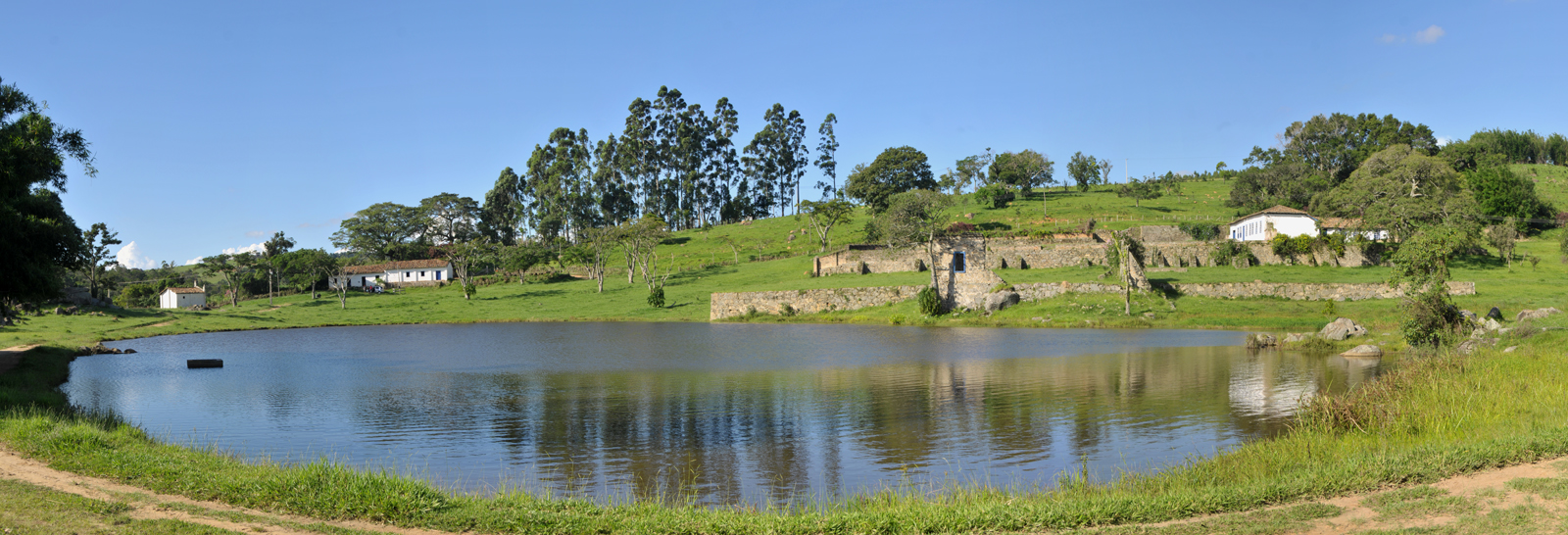 ruina de uma fazenda perto de Campinas